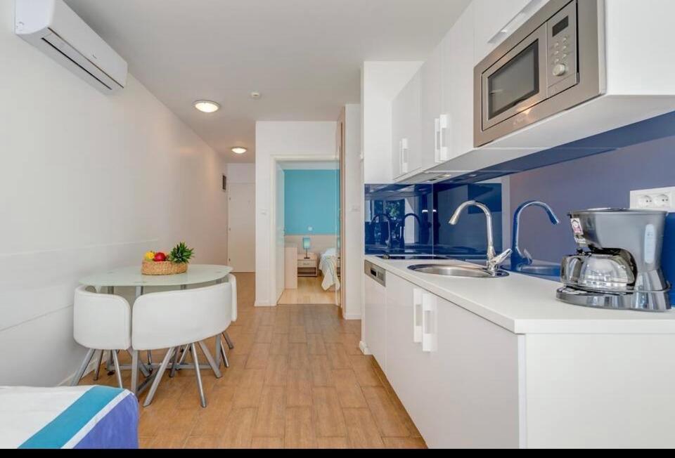Apartment Promenade Zlatni Rat 波尔 外观 照片